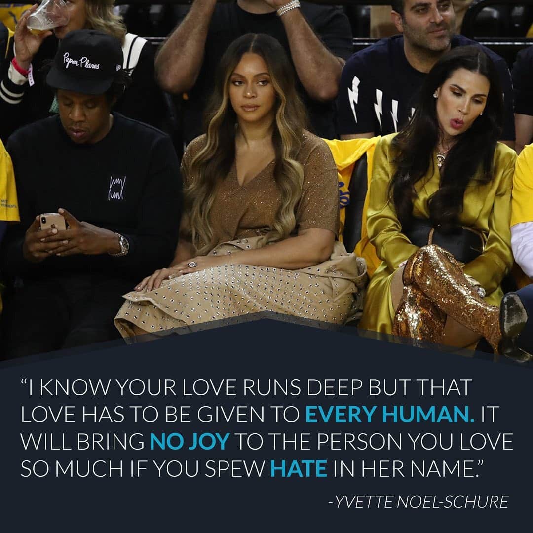 E! Onlineさんのインスタグラム写真 - (E! OnlineInstagram)「After Beyonce's "side-eye" towards the wife of the Warrior's owner went viral and fans started sending death threats to Nicole Curran, Beyoncé's publicist wanted to address the BeyHive. Link in bio for the full story. (Getty Images)」6月10日 8時46分 - enews
