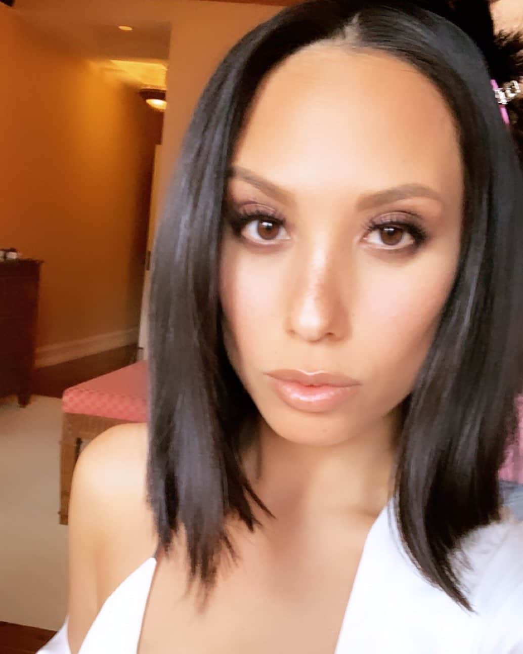 シェリル・バークさんのインスタグラム写真 - (シェリル・バークInstagram)「#SelfieSunday ☺️ . What are everyone’s summer plans? ☀️🌴」6月10日 8時59分 - cherylburke