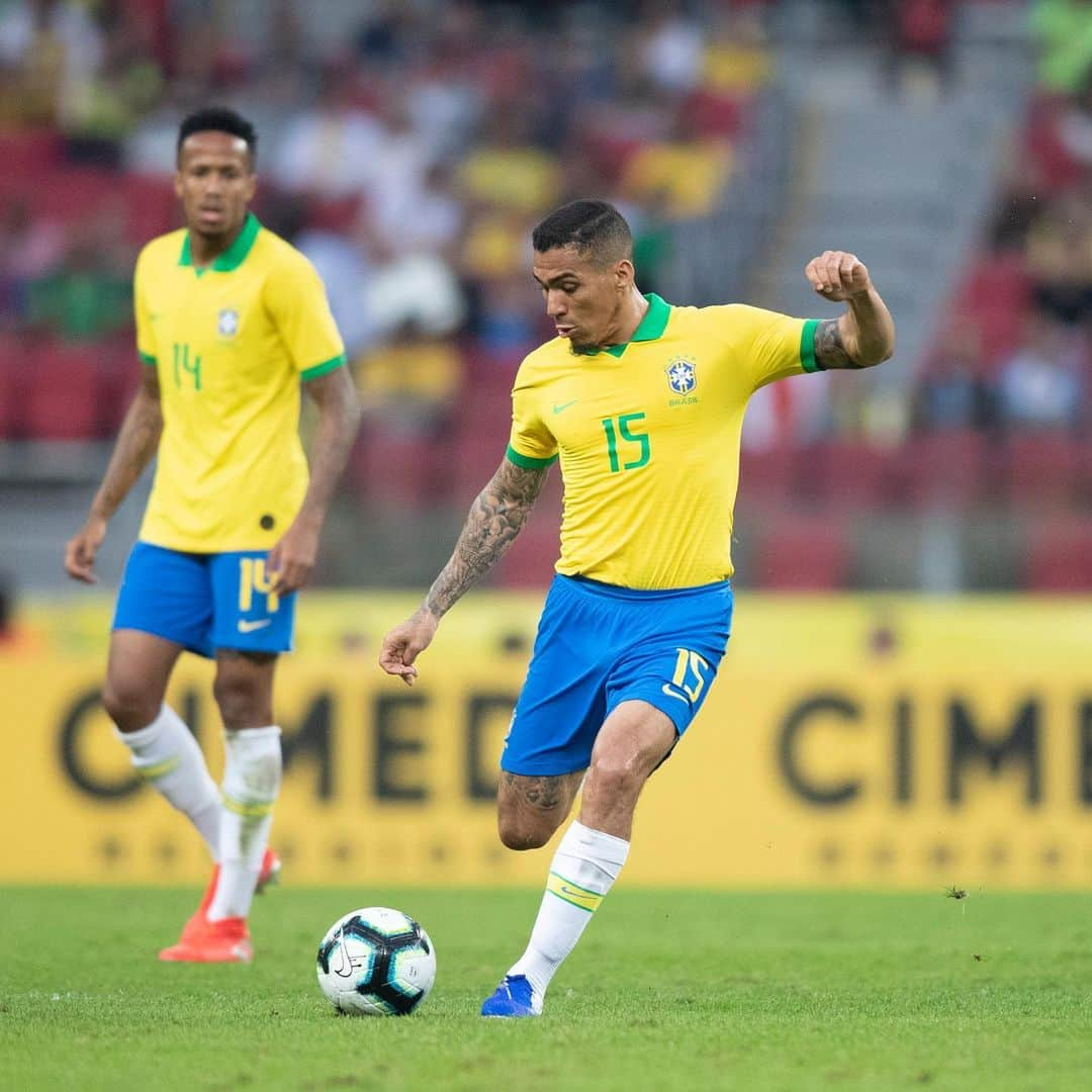 アラン・マルケス・ロウレイロさんのインスタグラム写真 - (アラン・マルケス・ロウレイロInstagram)「Prontos para a #copaamerica 💚💛🇧🇷」6月10日 9時07分 - allanmarques91