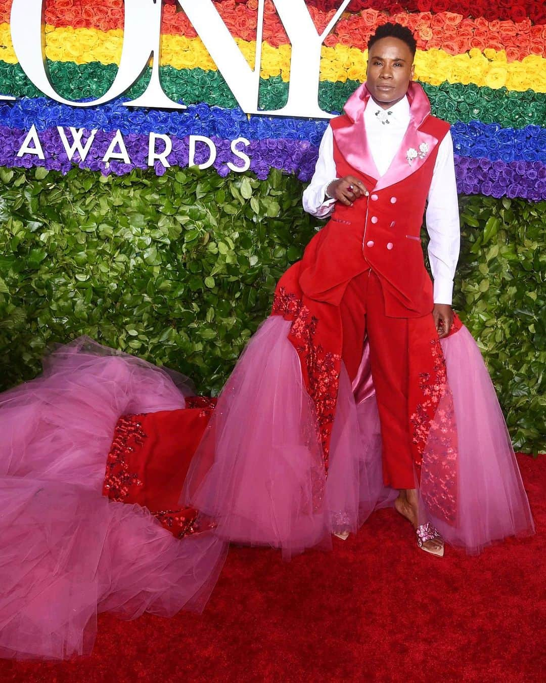 WHO WHAT WEARさんのインスタグラム写真 - (WHO WHAT WEARInstagram)「It's a colorful carpet at the #TonyAwards tonight. 🌈 Tap the link in bio for all the looks that deserve a standing ovation. photos: getty images, rex features」6月10日 9時20分 - whowhatwear