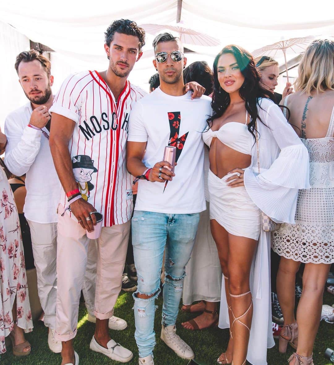 Steven Kellyのインスタグラム：「Rosé Day. Good fun with great people 🥂」