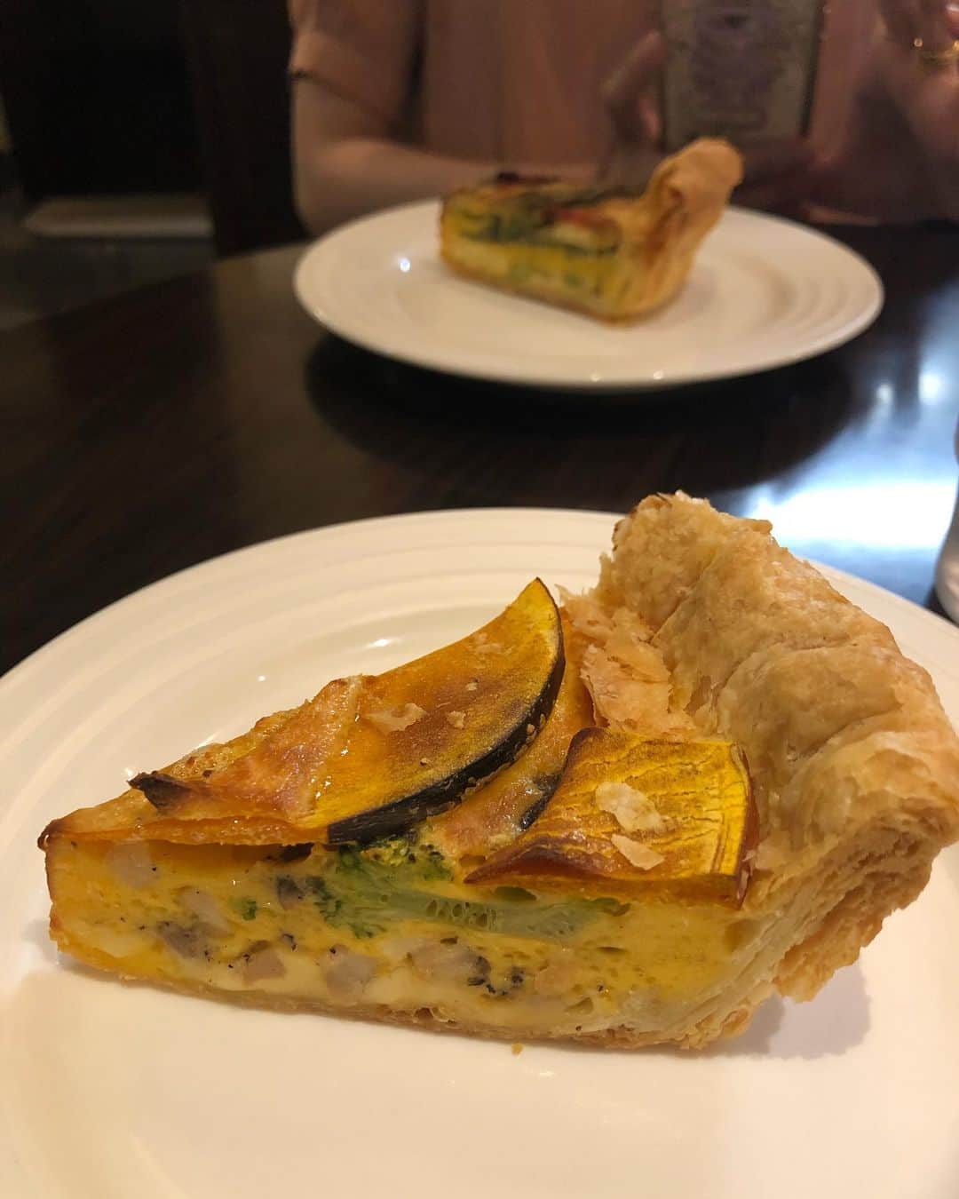 仲嶺梨子のグルメインスタ