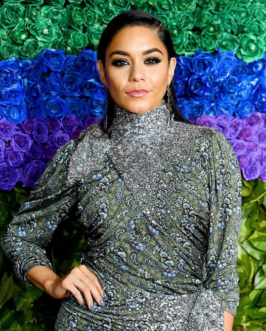 Just Jaredさんのインスタグラム写真 - (Just JaredInstagram)「@vanessahudgens looks pretty in a @altuzarra dress as she steps out for @thetonyawards! #VanessaHudgens #Altuzarra #TonyAwards #TheTonyAwards Photos: Getty」6月10日 10時32分 - justjared