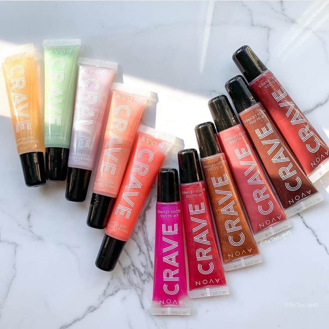 エイボンさんのインスタグラム写真 - (エイボンInstagram)「Decisions, decisions. Which Crave Lip Gloss would you reach for first? 📸: @bethelight81」6月10日 10時40分 - avoninsider