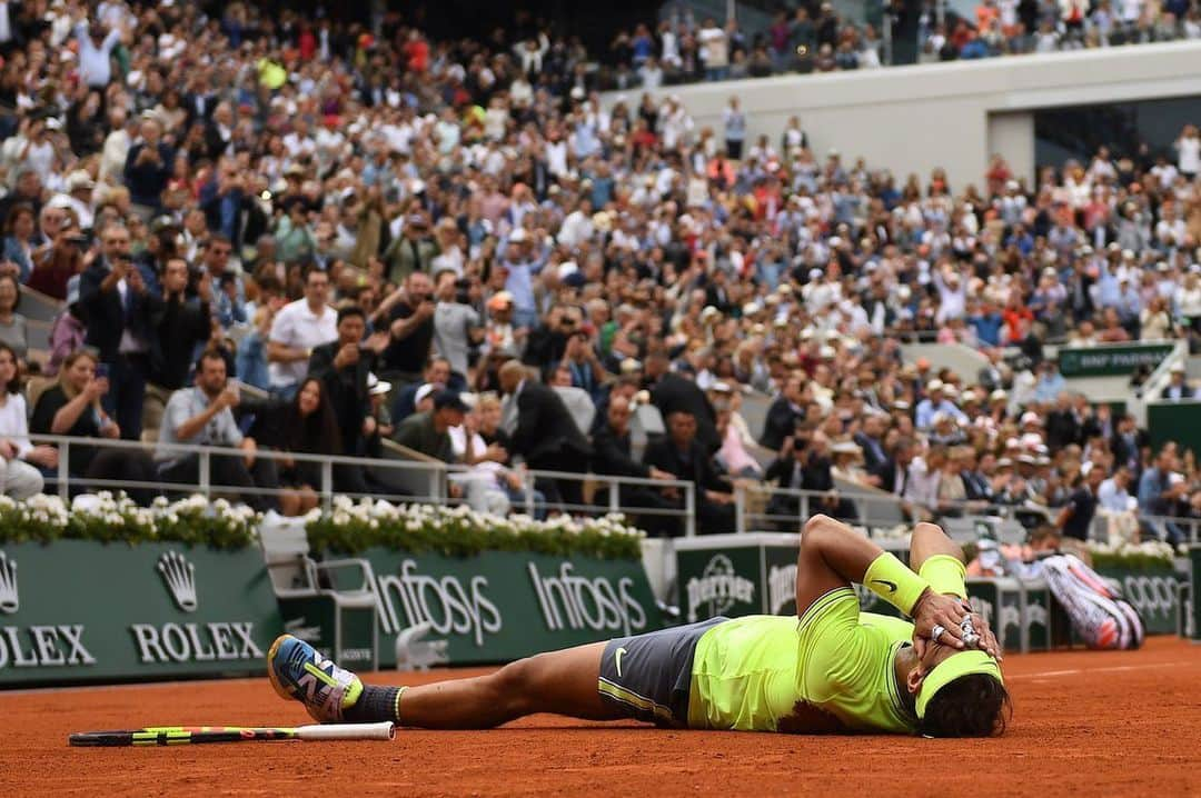 アンドレス・イニエスタさんのインスタグラム写真 - (アンドレス・イニエスタInstagram)「Sin palabras... Muchas felicidades! Único, @rafaelnadal!」6月10日 11時09分 - andresiniesta8