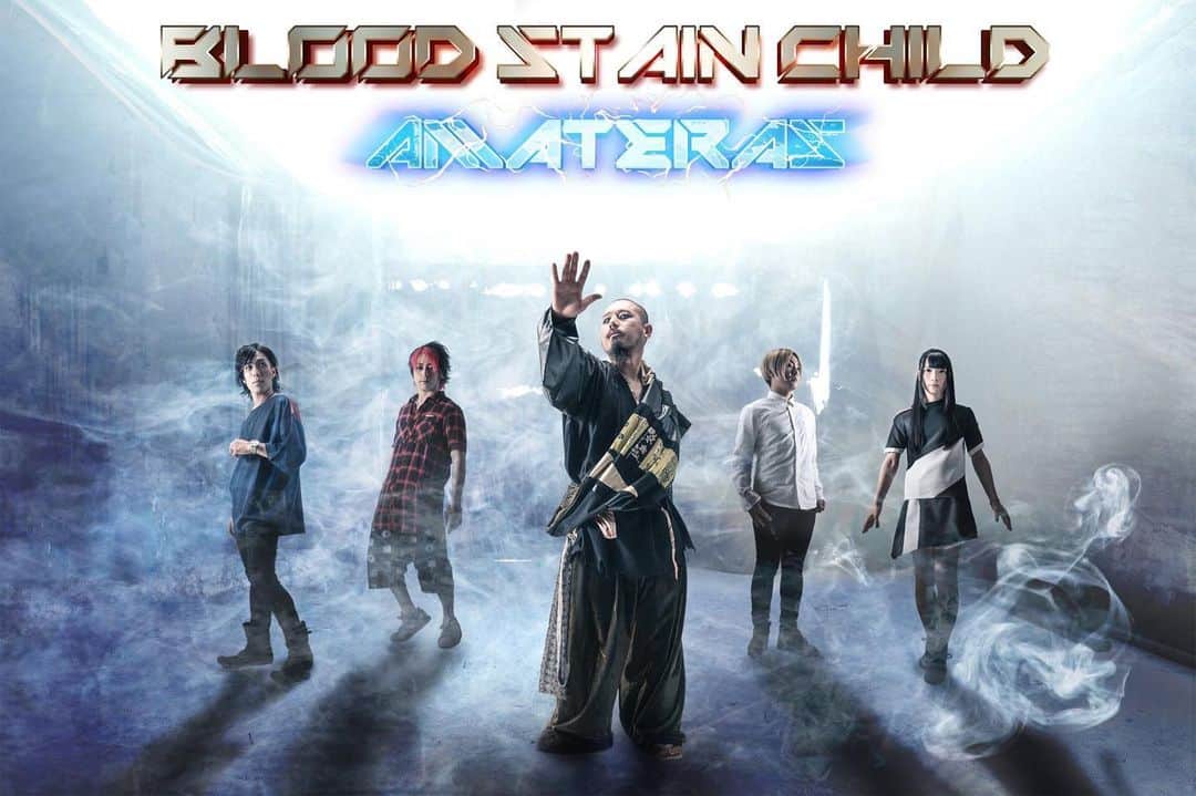 ゆずきのインスタグラム：「. . BLOOD STAIN CHILDのVo.SADEW、G.RYUの衣装を製作させていただきました。 . こんなにしっかりとメンズの衣装を製作するのはたぶん初…！ 詳しくはブログに書きます◎ こんなわたしに衣装任せてくれてありがとうございました！🥰🙏 2人ともばっちり着こなしてくれててうれしい🥺 . NEWアルバム「AMATERAS」もアルバムをひっさげてのツアーも楽しみにしております💡 . #BSC #衣装製作」