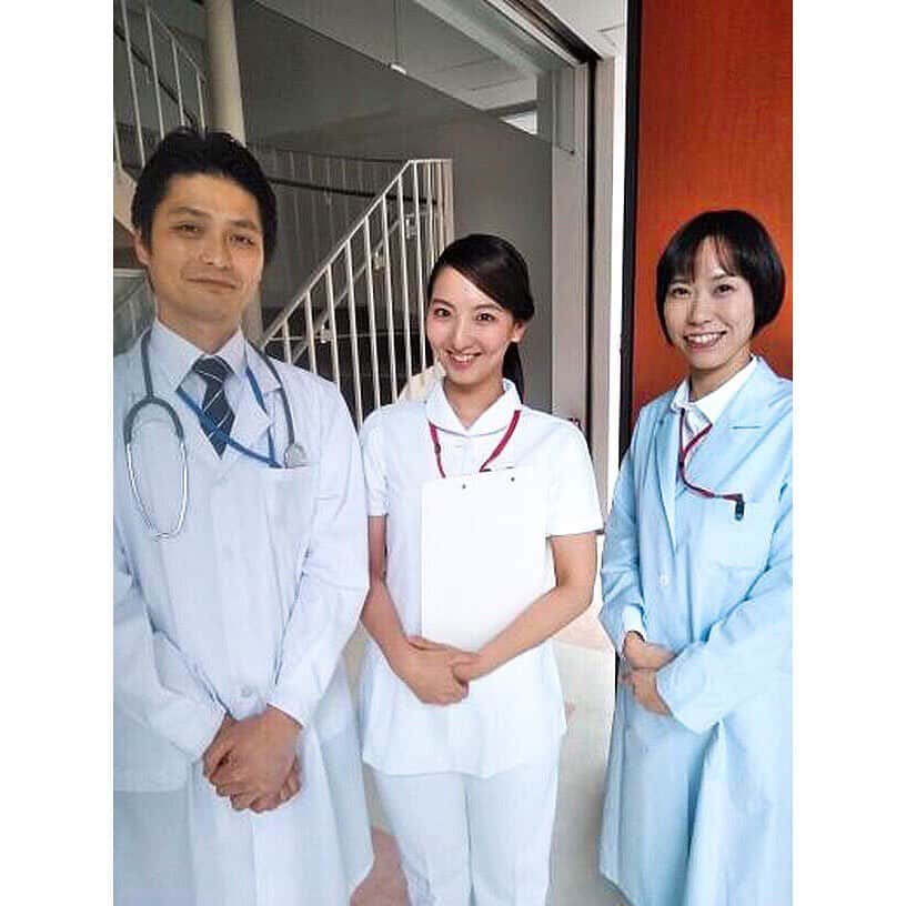 北川莉子のインスタグラム：「🏥💉 . . 医療スタッフチームの 一員になって📸💁 . . #撮影#医者#看護師#薬剤師  #時間差更新#楽しい現場でした ♪ #画質粗め 😅」