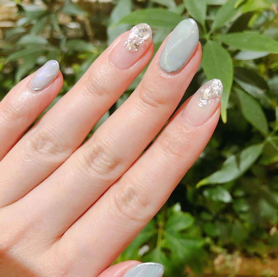 mirayさんのインスタグラム写真 - (mirayInstagram)「凄く気に入ってる❤️💅 爽やかで好き〜✨ 恵比寿のネイルサロン↓ @cherienail_eyelash  @ato2065o  早くて上手でいつもありがとうございます❤️😍❤️ いつも恋話してる🥰w  #nail #恵比寿」6月10日 21時01分 - miray0705