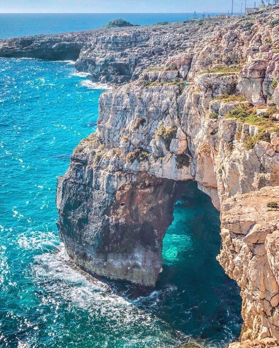BEAUTIFUL DESTINATIONSさんのインスタグラム写真 - (BEAUTIFUL DESTINATIONSInstagram)「A summer dip in a grotto? 🏊 Yes, please! Three different "doors" to choose from inside this grotto, would you jump in? (📷: @francescogiannotta 📍: Grotta delle Tre Port, Leuca)」6月10日 21時12分 - beautifuldestinations
