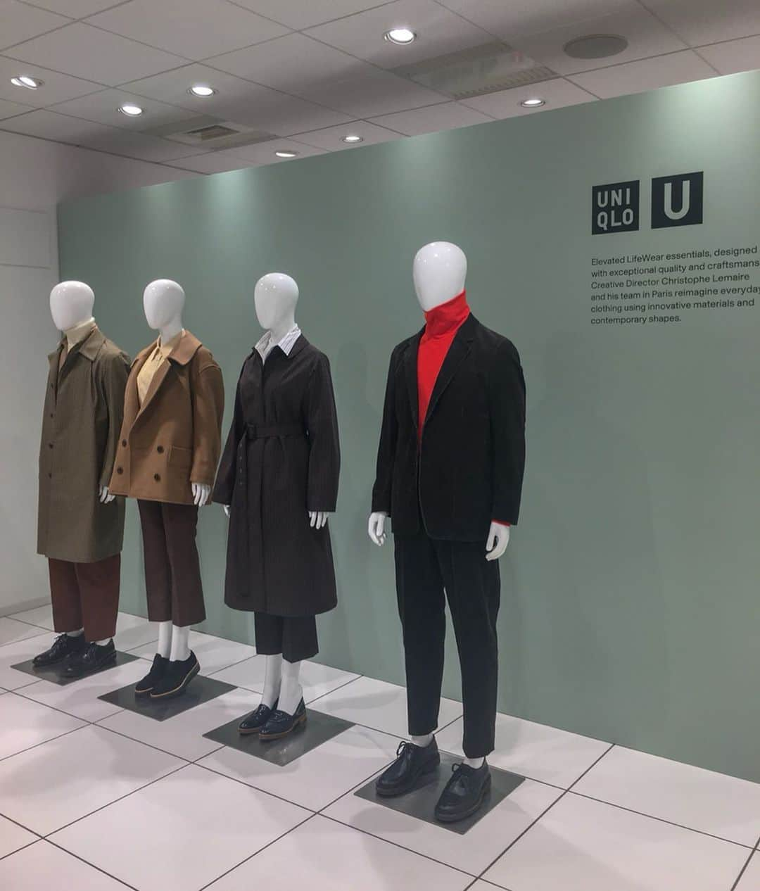 mikicoco00さんのインスタグラム写真 - (mikicoco00Instagram)「* * @uniqlo 2019FALL＆WINTER 展示会へ⛄❄ * * ベージュとくすみブルーのスウェットパーカー！* 可愛かった♡ * 2枚目はニットのセットアップに 私は#uniqlou のコート 色味と形がとってもタイプだった！ * その他にも美しい曲線が魅力の#カ一ブパンツ  やコク－ンコ－トなど...🧥🧶 * 今年の秋冬も可愛いくて素材やデザイン性溢れる商品がいっぱい♡ 楽しみです🙈🍠 * * * #uniqlo2019FW  #uniqloginza2019FW  #uniqlo#ユニクロ#ユニクロコ－デ #ユニクロユ－#展示会#秋冬 #2019#FALL#WINTER」6月10日 21時06分 - mikicoco00