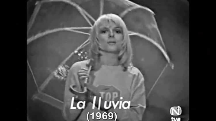 今村沙緒里のインスタグラム：「France Gall❤︎ "La Lluvia" 雨の日に 聴きたくなる曲。 やっぱり、スーパーかわいいな。 雨だし寒いけど 体調気をつけましょうね＊ 明日、晴れますように🌙 ・ #rainyday #music #francegall #movie #cute #love #음악 #예쁘다 #雨の日 #フランスギャル #かわいい #すき #ゲンズブール #シルヴィバルタンもすき」