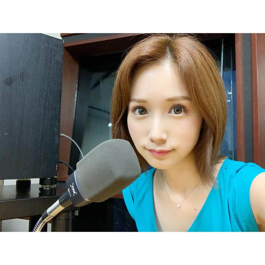 小島みなみさんのインスタグラム写真 - (小島みなみInstagram)「. . #tokyofm さんで #ラジオ #収録 🎼 . 6月末に配信予定だって 👂 . . . #貧血気味でぽわぽわした1日 #このあと25時からはabematv生放送に出演だよ」6月10日 21時50分 - kojima_minami_373