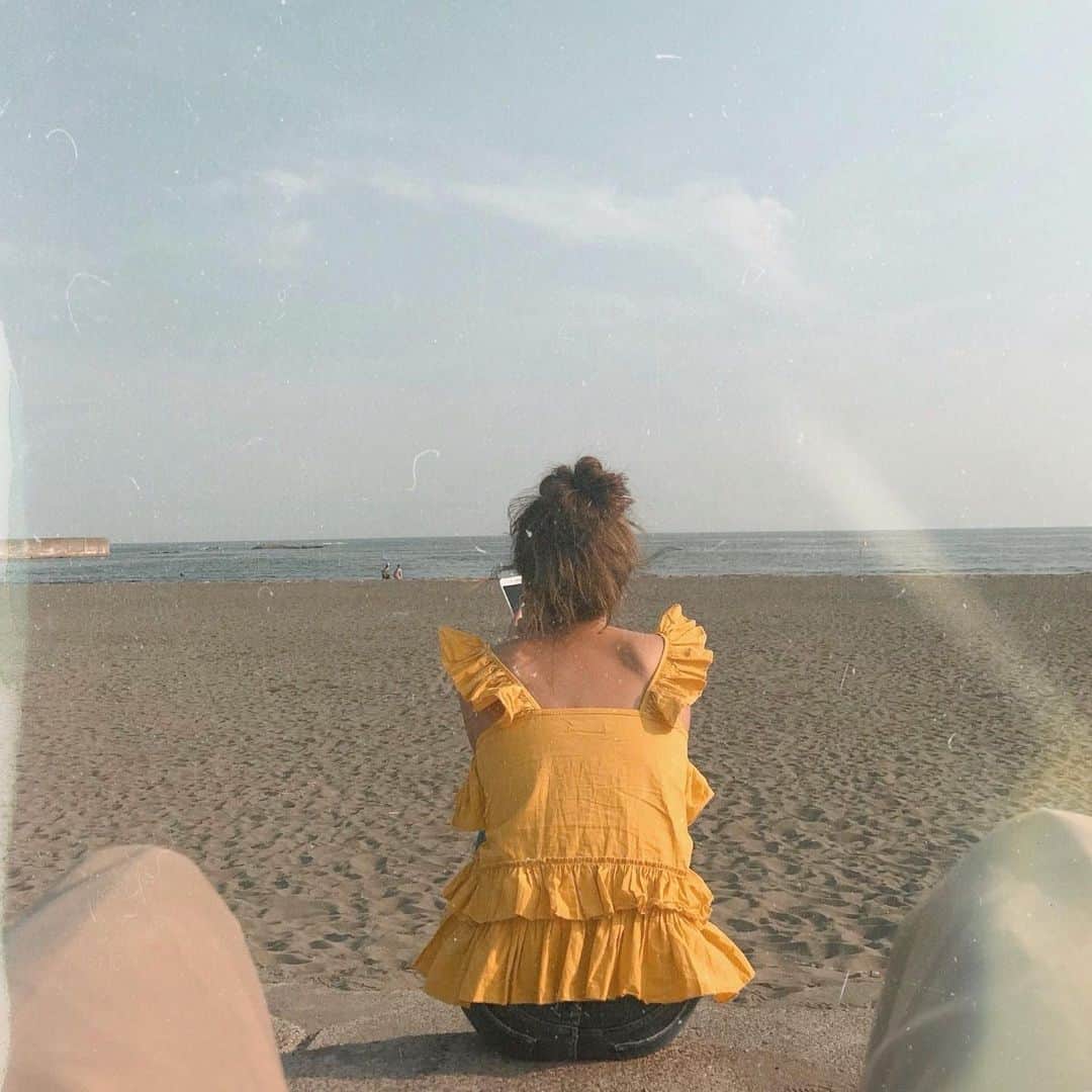 のインスタグラム：「osaka → shonan . タダイマ🌻 . 引っ越しの準備でバタバタしてたけど 家族充が出来た幸せなニ日間でした💕 次は、友達とも会える時間作ります!!! みんな会ってね〜☺︎ . #❤︎❤︎❤︎」