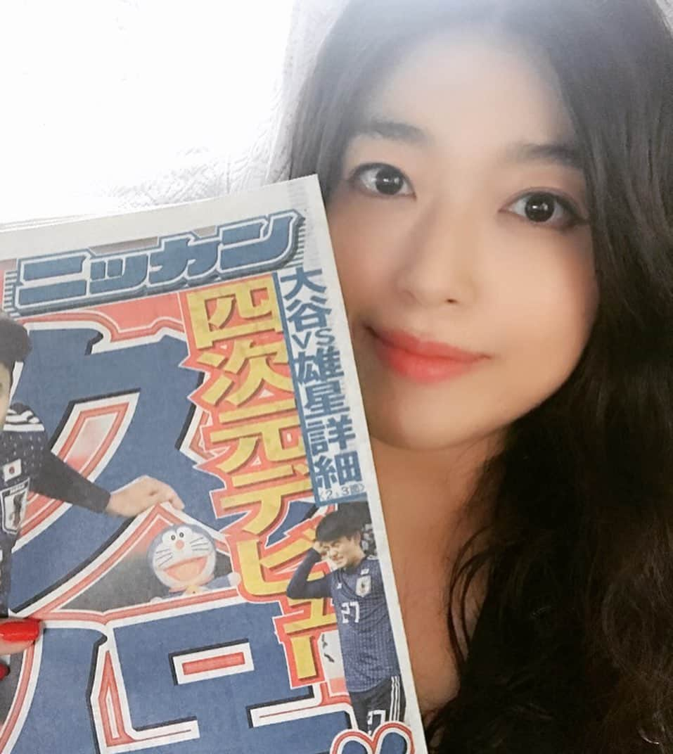 益子寺かおりさんのインスタグラム写真 - (益子寺かおりInstagram)「‪【乳〜ス！！】‬ ・ ‪本日発射の【日刊スポーツ】様に ワタクシかおりが登場！！♡ ・ ‪「プロレスの月曜日」というコーナーで プロレス愛をガッツリ語らせていただいてます…♡ ‪ ・ こんなにドデカホーンに載せていただけて、そして飯塚選手と中邑選手のお写真と自分が並ぶなんて夢みたい…！ ・ ‪勃ち読みからのGET WILDシクヨロだゾ〜！！ ・ #日刊スポーツ 様 #プロレス  #プロレスチン善大使に俺はなる！ #自宅のプロレスVHSを持参して #淫タビューしていただきました♡‬ #一生の宝にします #ベッドイン #bedin」6月10日 13時38分 - kaori_masuco