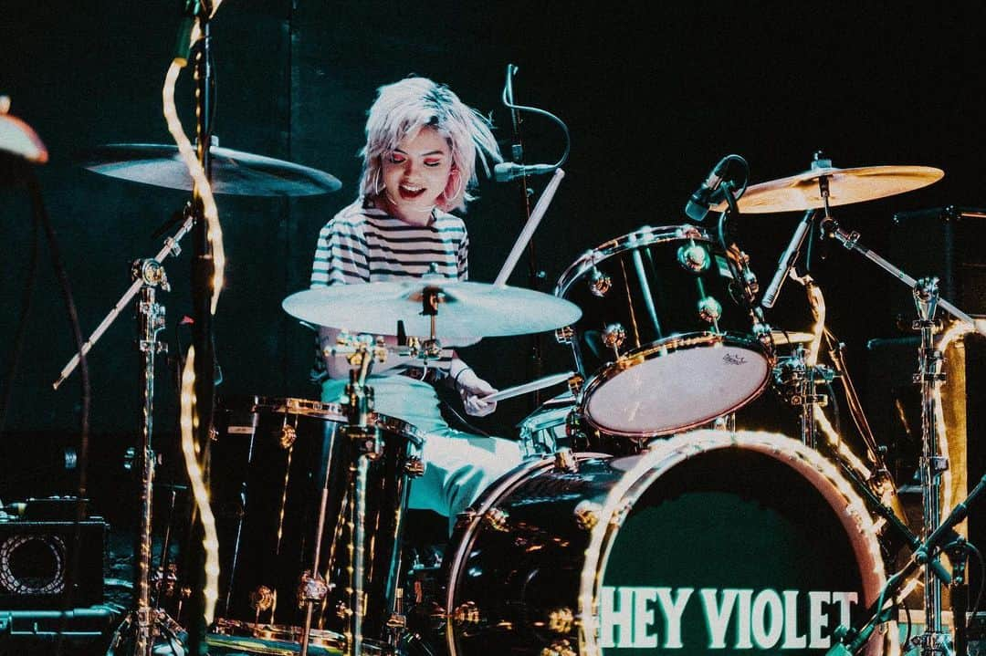 HEY VIOLETさんのインスタグラム写真 - (HEY VIOLETInstagram)「new york was somethin else 📸: @mfloodphoto」6月10日 13時34分 - heyviolet