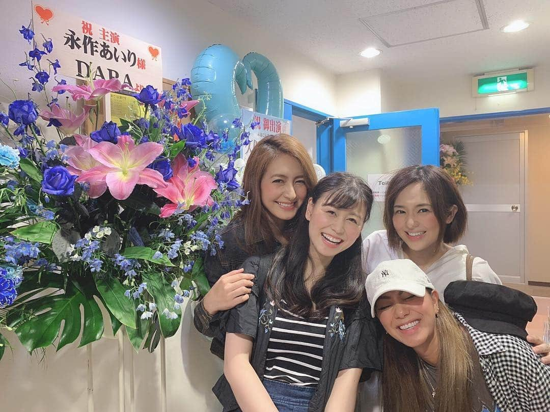 川村りかさんのインスタグラム写真 - (川村りかInstagram)「ソラリネ。#25 【止むに止まれず】  #主演 #永作あいり #家族愛 #爆笑 #号泣  6年前も見に行った舞台の再演でした。 6年前とは違う親としての目線で見てしまい大号泣。  子を想う親の気持ち。 相手の親のことを想う親の気持ち。 ずっと一緒にいた姉が想う親への気持ち。 刺さりまくりでした。  泣いてばかりではなく、大爆笑（主に、あいりの顔芸）もありで、貴重な時間を過ごせて幸せでした❤️ #DARA #蒼井そら #lina」6月10日 13時44分 - rika._.kawamura