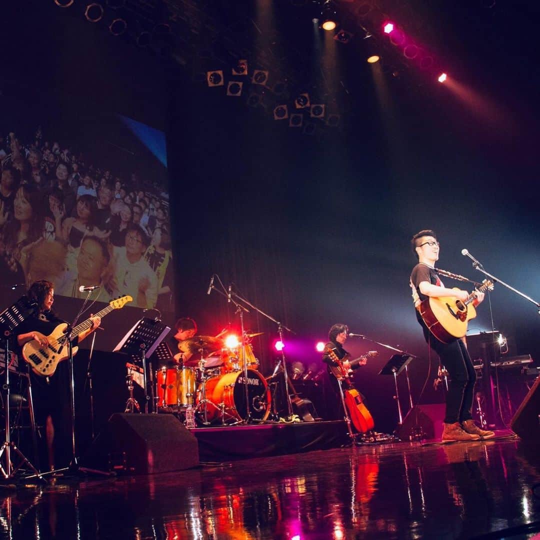 阿部浩貴さんのインスタグラム写真 - (阿部浩貴Instagram)「Zepp Sapporoライブの映える写真！ ご来場ありがとうございましたー。」6月10日 13時59分 - updown_abe