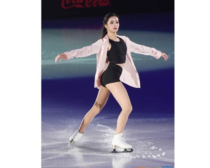 のインスタグラム：「_ OPENING & FINALE . . #allthatskate2019」