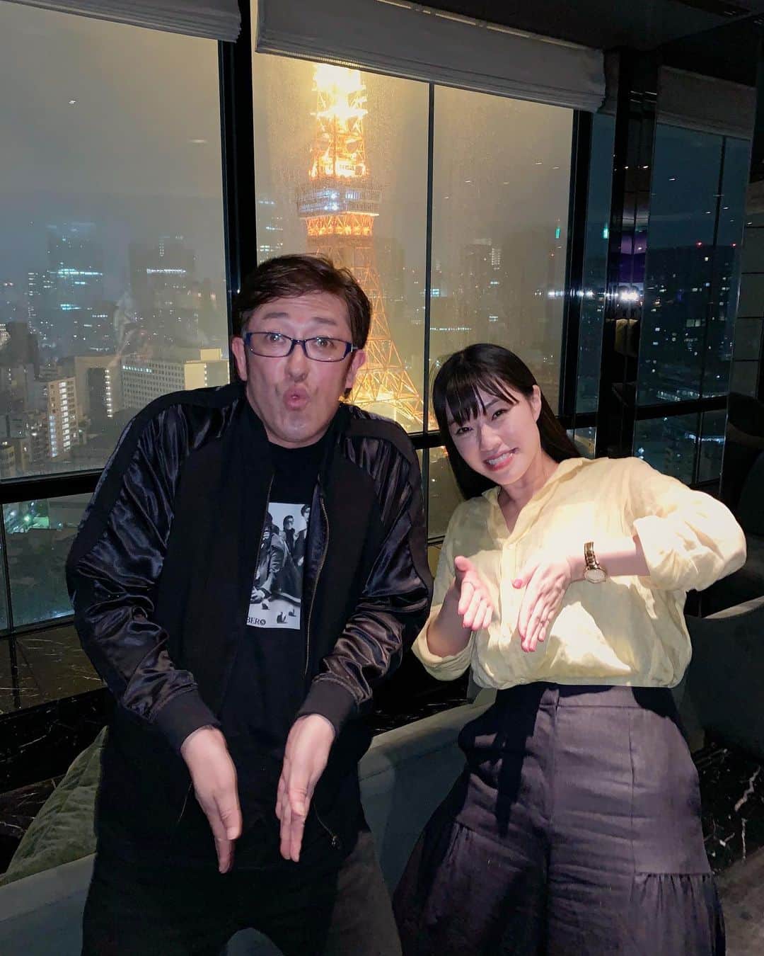 小田飛鳥さんのインスタグラム写真 - (小田飛鳥Instagram)「昨日はリリイベの後、ロケ班の打ち上げに合理させて頂いて、二次会で33階のバーへ🗼🍸 大好きな東京タワー🗼🗼 ラジオの相方、ですよ。さんも駆け付けて下さいました！ やりきって、パワーを補充して、また頑張れそうです😊 #東京タワー #東京プリンスホテル #東プリ #skyloungestellargarden」6月10日 16時34分 - asuka_oda_0320