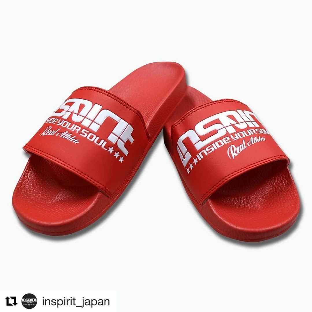 阿部裕幸さんのインスタグラム写真 - (阿部裕幸Instagram)「#Repost @inspirit_japan with @get_repost ・・・ 人気のサンダル再入荷！！ ブラックに加えてホワイト／レッドが追加。 そして甲の部分にクッション性を持たせバージョンアップしました！！ 白も良いけど赤も捨てがたい。。。 販売開始です。 inspirit オンラインストアー www.inspirit.jp」6月10日 16時50分 - abeani111