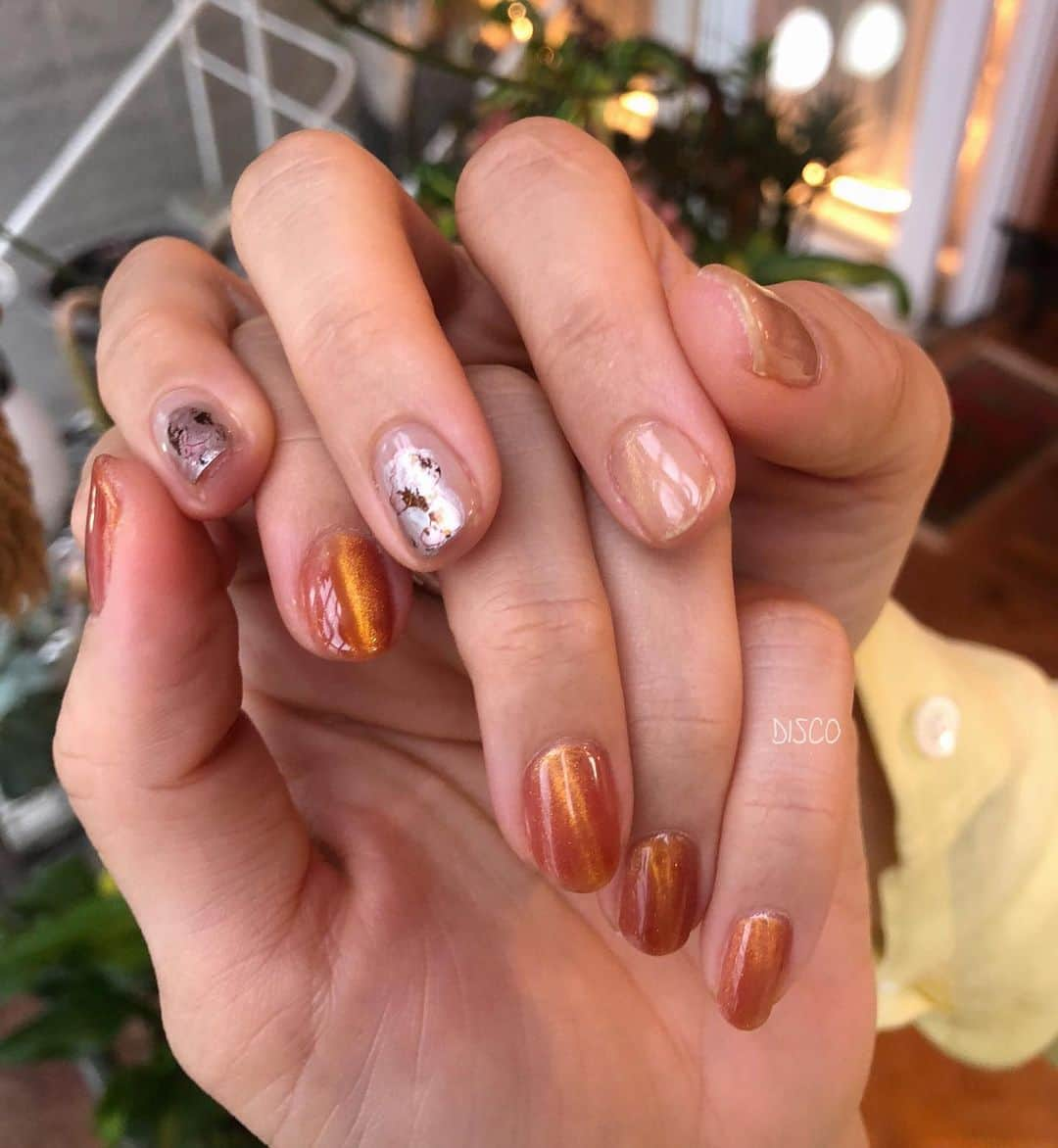 金子渚さんのインスタグラム写真 - (金子渚Instagram)「nail by @nagisakaneko . . 6/11(tue) 12:00- オフ無し 6/12(wed) 10:30- オフ無し ✔︎こちらのご案内は終了致しました。ありがとうございました。 .  ご予約に空きがございます。 ご都合宜しい方、tel, DMにてご予約承っております。 よろしくお願いします✨ . #disco  #disconail  @nagisakaneko」6月10日 17時05分 - nagisakaneko