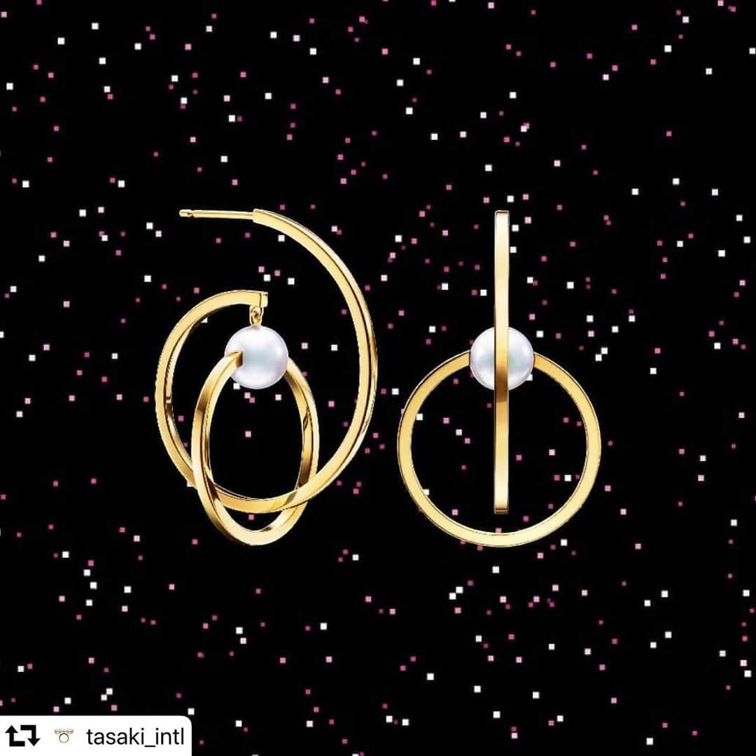 福井駅前ジュエリーパリさんのインスタグラム写真 - (福井駅前ジュエリーパリInstagram)「#repost @tasaki_intl ・・・ “kinetic” is inspired by the energy from the universe. #TASAKI #kinetic #pearl #ThakoonPanichgul」6月10日 17時26分 - j_paris_fukui