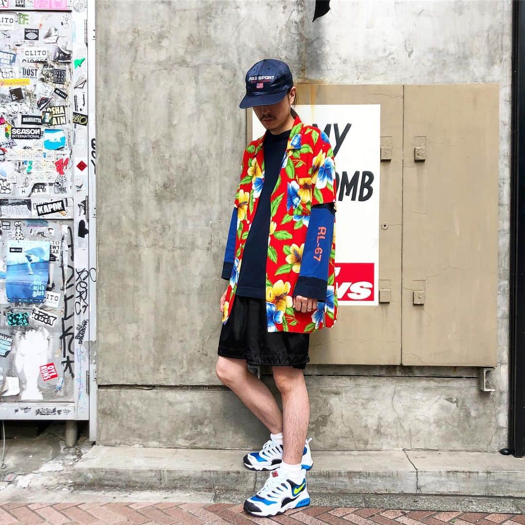 のインスタグラム：「★Men's New Arrival★  90's Polo Ralph Lauren "POLO SPORT" Aloha shirt size XL ・ ・ 90's Polo Ralph Lauren "POLO SPORT" RL-67 print  long sleeve tee  size XL ・ ・ Vintage black satin shorts size FREE ・ ・ 90's Polo Ralph Lauren "POLO SPORT"satin 6 pannel cap  size L ・ ・ NIKE air terra humara '18 （white/volt-photo blue-black）size US9.5  #birthdeath #Vintage #Vintagepolo #polosport #vintagealoha #tokyo #fashion #shibuya」