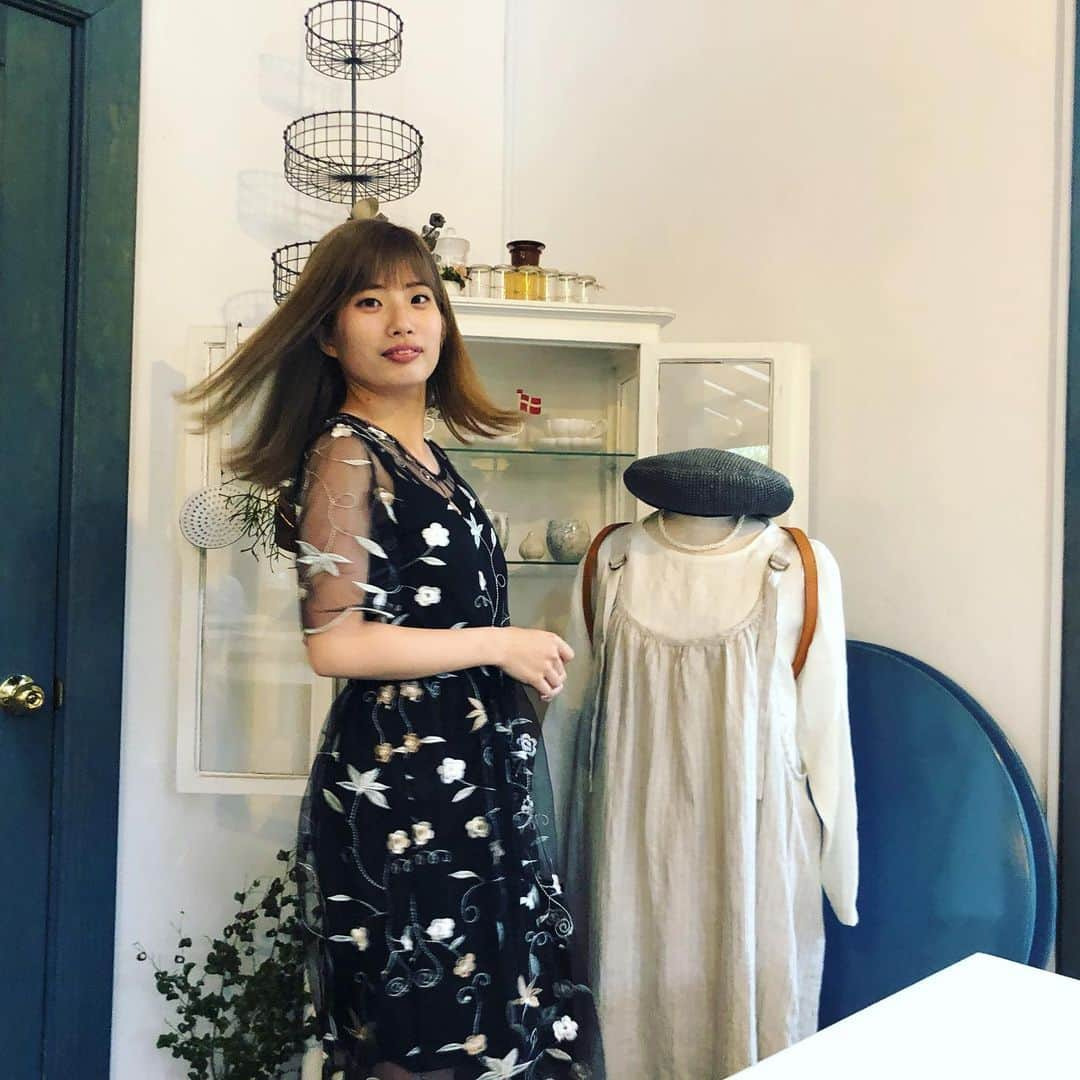 でっぱりんさんのインスタグラム写真 - (でっぱりんInstagram)「服が可愛かったけん服のせたかったけど笑顔がないけん微妙な写真になっちゃったけど服が可愛いけんのせたかったと  #洋服 #笑顔 #微妙 #顔 #微妙 #不意にとった時でも可愛くなりたい #😔 #でも #雰囲気 #抜群 #じゃない？ #前歯ぴろん」6月10日 17時44分 - aaaya109