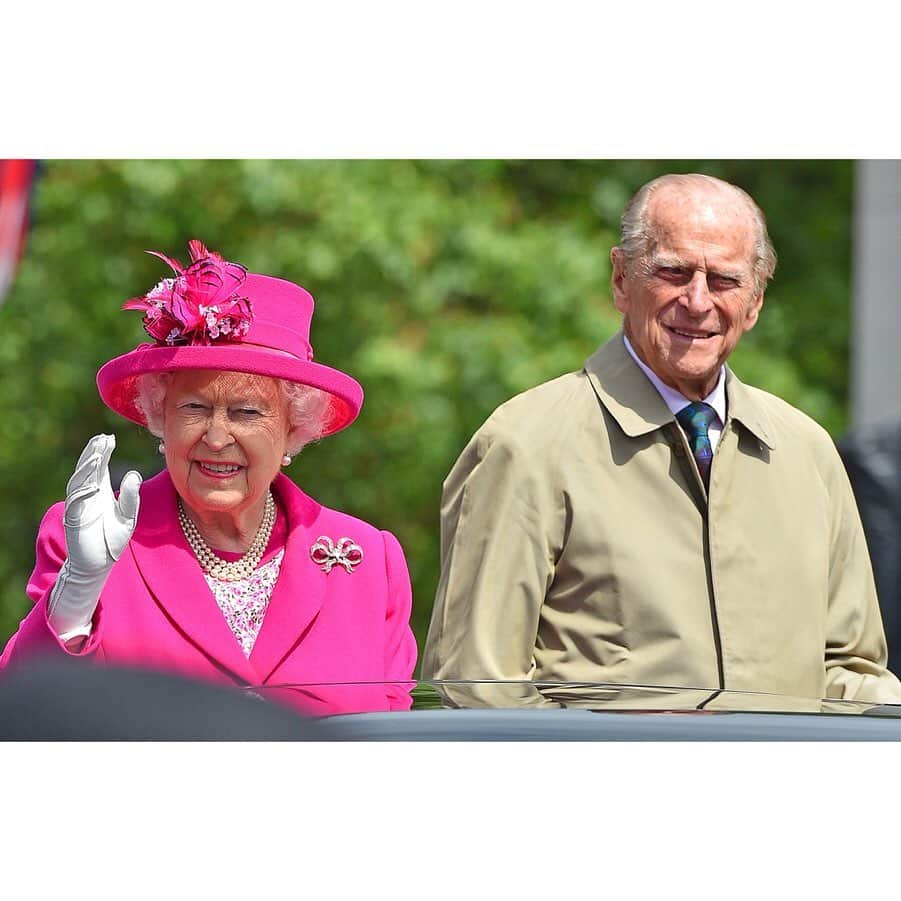 ウィリアム（ケンブリッジ公）さんのインスタグラム写真 - (ウィリアム（ケンブリッジ公）Instagram)「Wishing a very Happy 98th Birthday to His Royal Highness The Duke of Edinburgh! 📷PA  @TheRoyalFamily #HappyBirthdayHRH」6月10日 17時59分 - princeandprincessofwales