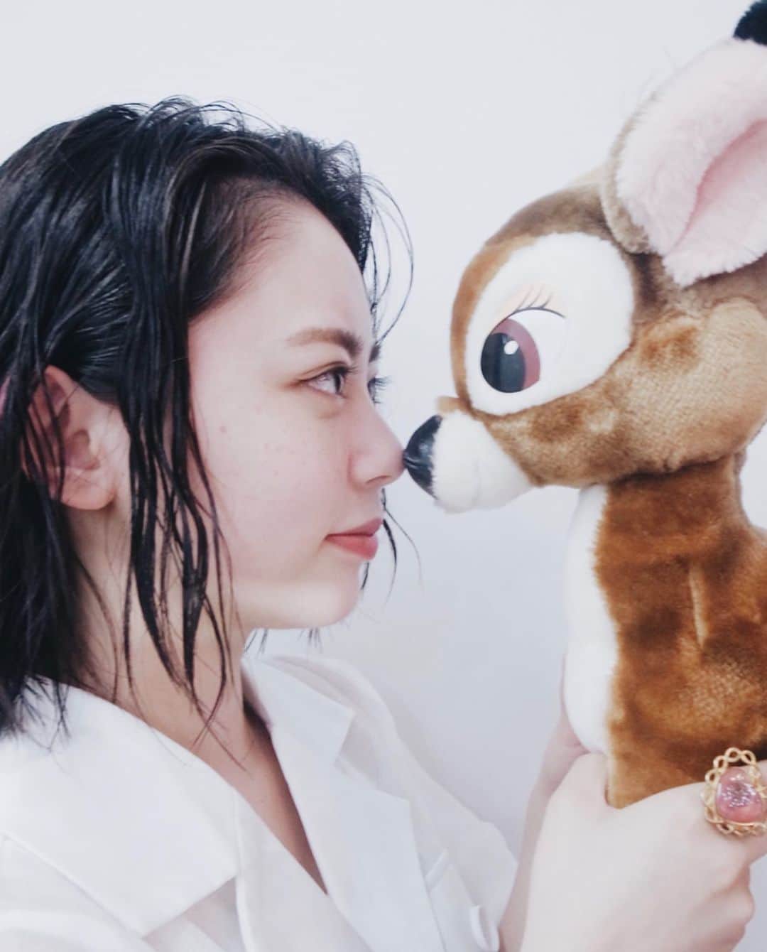 のインスタグラム：「* この前、髪を整えてもらいました🦌 *」