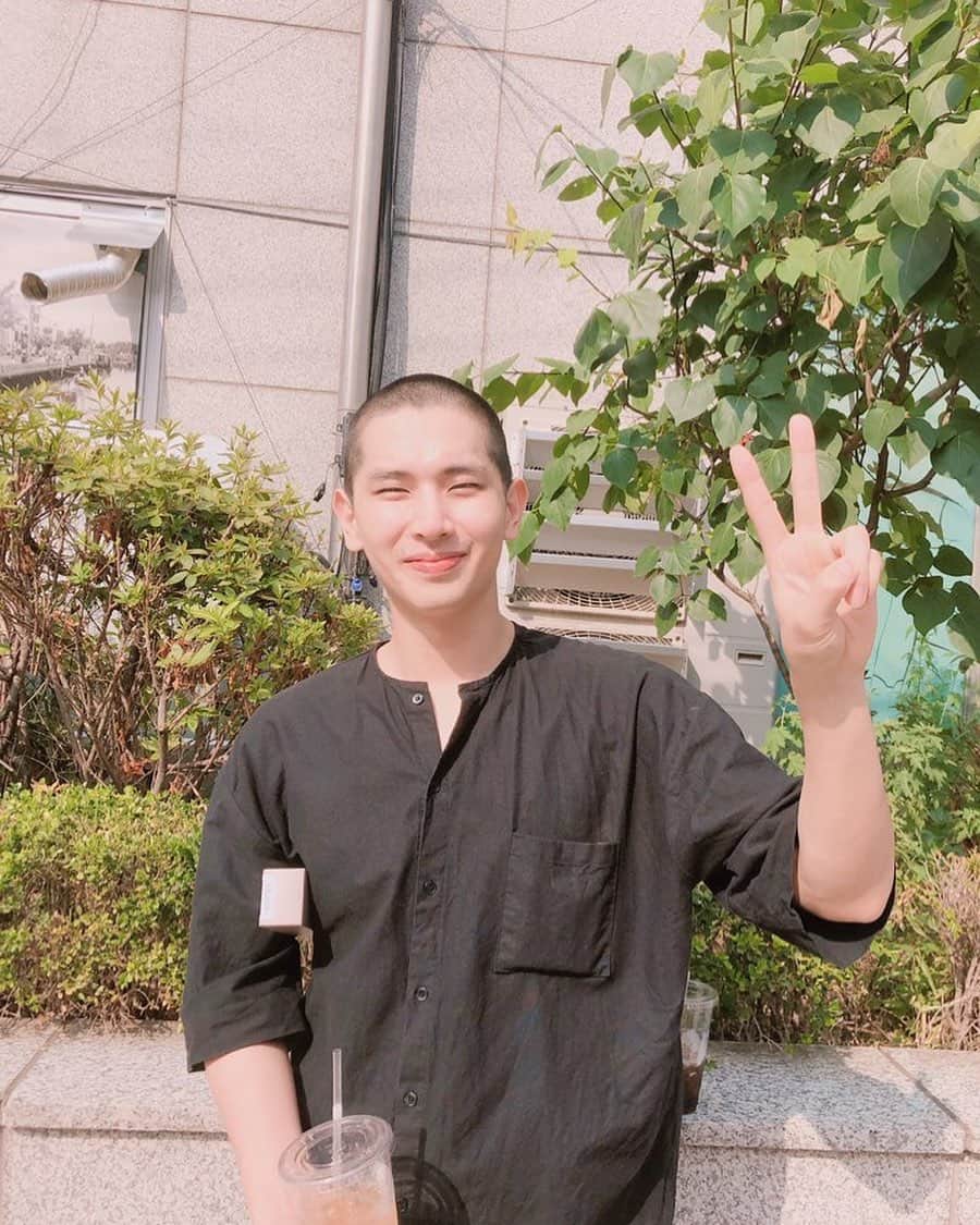 チ・ユンホのインスタグラム：「🇰🇷」