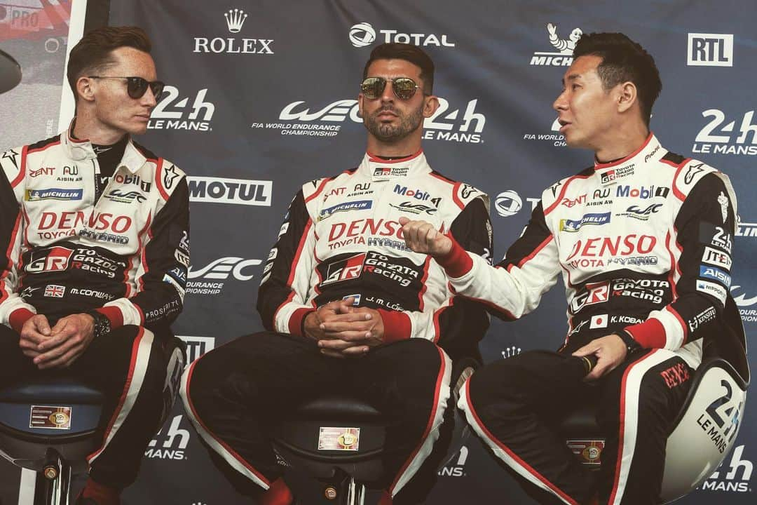 小林可夢偉さんのインスタグラム写真 - (小林可夢偉Instagram)「Finally last race of super season here in Le Mans started. This traditional track feel always smile my face. Let’s enjoy this last race of super season and of course I’m only looking for this big win here!!! @toyotamotorsportgmbh #fiawec #lemans」6月10日 18時23分 - kamuikobayashi