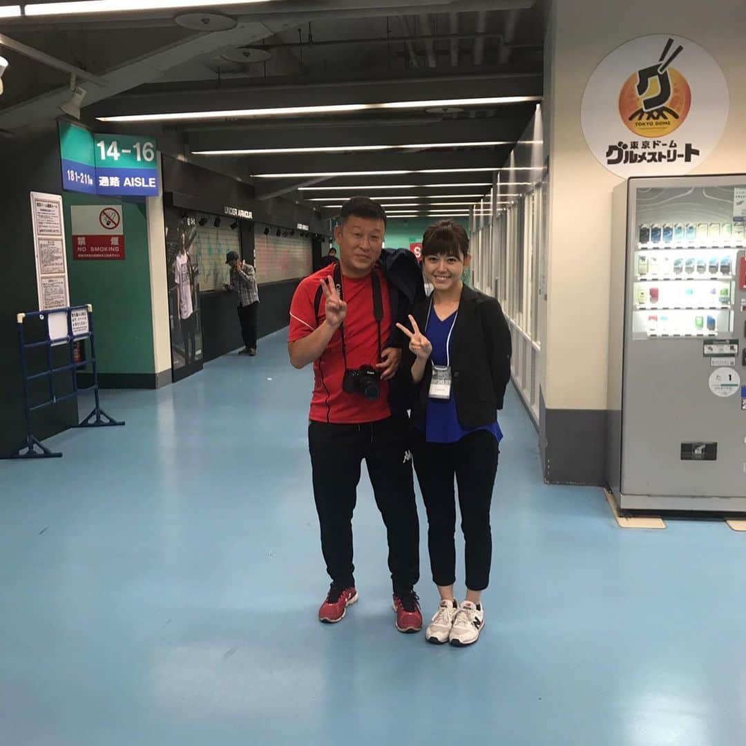 久下真以子さんのインスタグラム写真 - (久下真以子Instagram)「全日本選手権のリポート担当しますってことできょうは東京ドームでした⚾️. .  嬉しい再会すぎるやん😍. . 金子くん、東日本国際大のレギュラーで出てた。 かっこよかった！. . #真砂くん #深田くん #ママーズ #山村学園 #歓喜 #テレ玉高校野球  #野邨くん発見できず」6月10日 18時36分 - kugemaiko