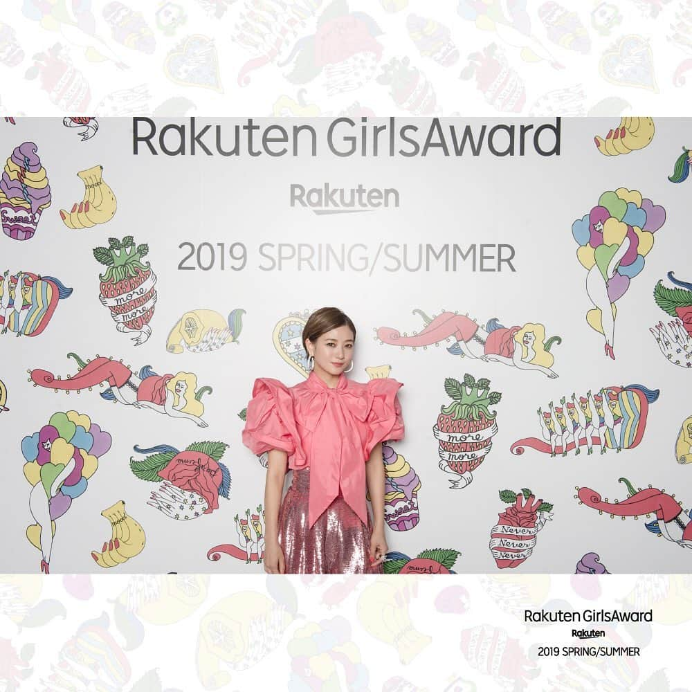 ガールズアワードさんのインスタグラム写真 - (ガールズアワードInstagram)「---------------------------------------------- Rakuten GirlsAward 2019 SPRING/SUMMER 🌈 貴重なステージ裏ショット公開📸 ---------------------------------------------- #伊藤千晃 @kikichiaki  #milet @milet_music  次回 Rakuten GirlsAward 2019 AUTUMN/WINTER は、 2019年9月28日(土)幕張メッセ9-11ホールにて開催決定🗣💋 #GirlsAward#RakutenGirlsAward2019SS#ガルアワ#ガールズアワード」6月10日 18時37分 - girlsaward_official