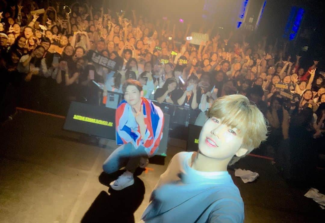 UP10TIONさんのインスタグラム写真 - (UP10TIONInstagram)「Today’s winner #KUHN & #HWANHEE 🥇 #Honolulu HONEY10! It was a perfect tour to the end! We love HONEY10💛🧡 ⠀⠀⠀ #UP10TION #업텐션 #2019LaberintoTour #NorthAmerica」6月10日 18時45分 - u10t_official