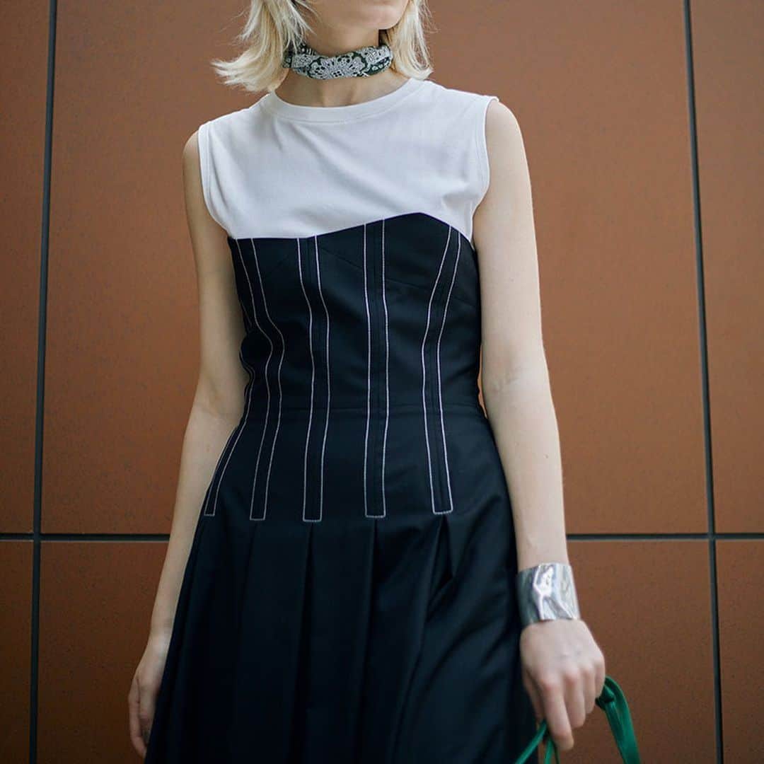Ameri vintageさんのインスタグラム写真 - (Ameri vintageInstagram)「06.11(tue)12:00 STITCH TUCK DRESS will be released by online. . #ameri #amerivintage #shopping #fashion #japan #dress」6月10日 18時46分 - amerivintage