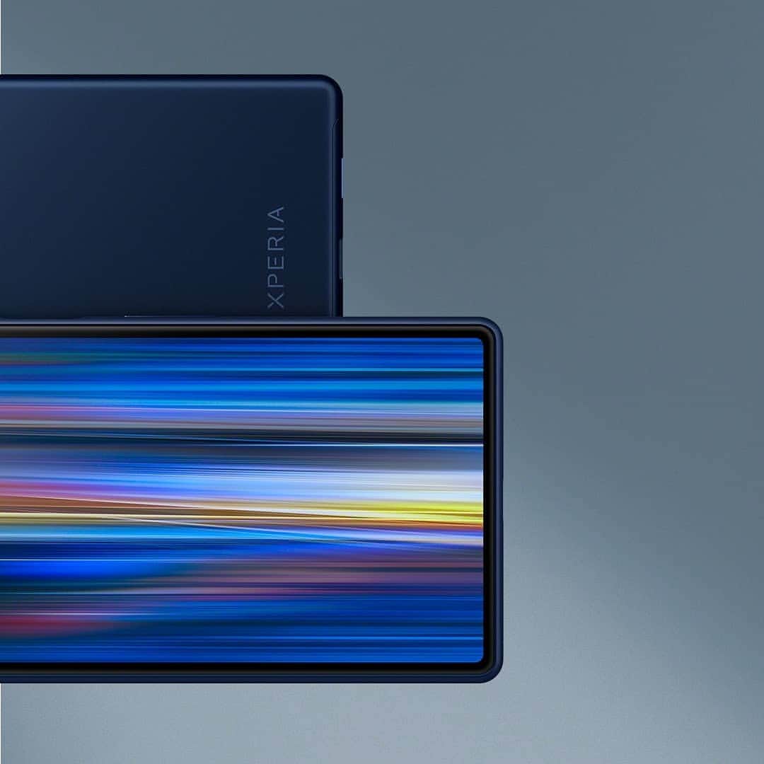 Sony Mobileさんのインスタグラム写真 - (Sony MobileInstagram)「Enjoy entertainment your way with the captivating 21:9 Wide display of #Xperia10. #Design #Tech #Xperia」6月10日 18時51分 - sonyxperia