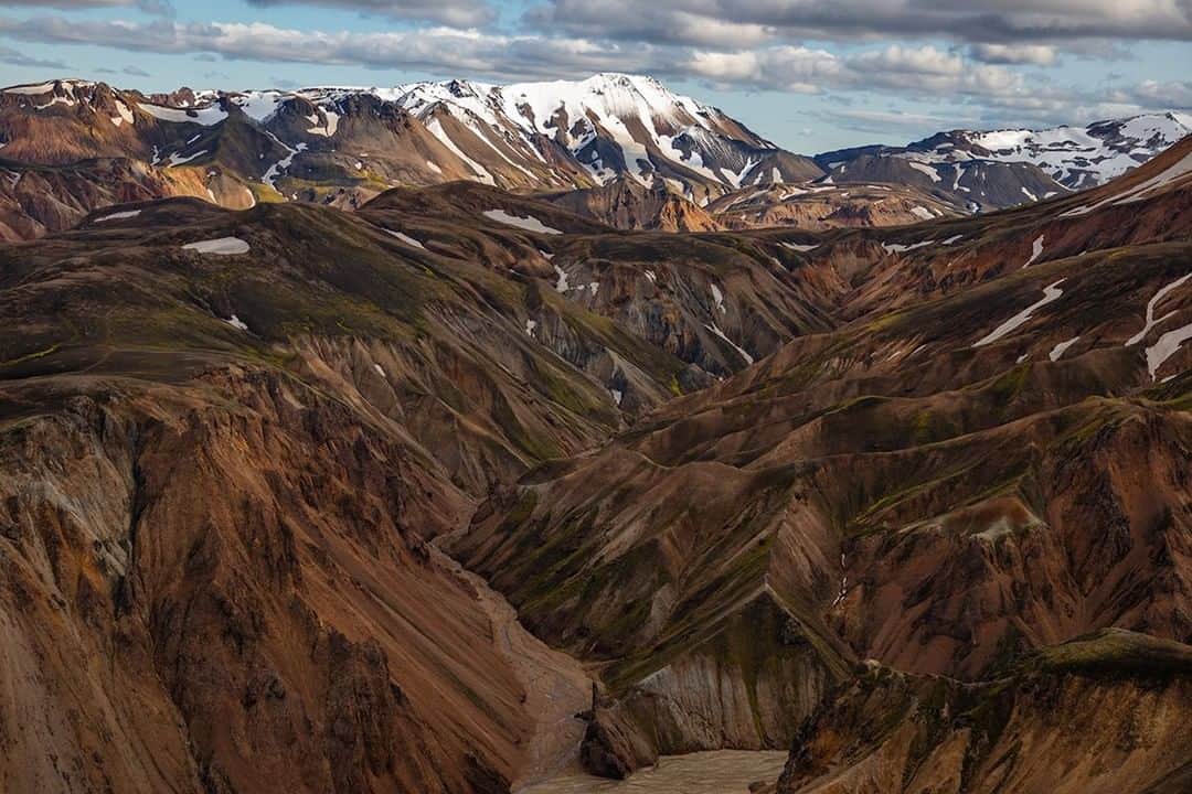 National Geographic Travelさんのインスタグラム写真 - (National Geographic TravelInstagram)「Photo by @mborowick | Landmannalaugar is a geothermal landscape located in the Fjallabak Nature Reserve in the Icelandic Highlands. Much of the lava fields in the area were formed in an eruption around 540 years ago. This place is famous for its beautiful mountain hikes and hot springs. Though only experienced trekkers should make the journey as this rocky vista could be dangerous at times. #iceland #Landmannalaugar #earth #nature #volcanic」6月10日 19時04分 - natgeotravel
