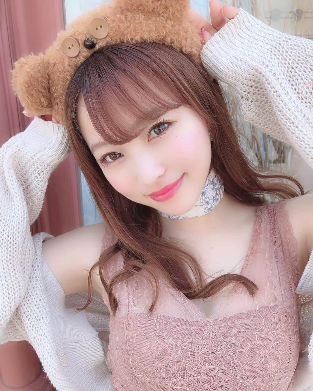 清里千聖さんのインスタグラム写真 - (清里千聖Instagram)「. 最近ベージュとかブラウン系も好きになってきた🥺💕. #3150 #ユニバ #ゆにば #大阪 #usj #universalstudiosjapan #ユニバーサルスタジオジャパン #ユニバコーデ  #usjコーデ #くま #大人 #ティム #ティムコーデ #スカーフ #スカーフコーデ #ベージュコーデ #coordinate #red #japanesegirl #instagood #코디스타그램 #코디 #오오티디 #얼스타그램 #여행」6月10日 19時11分 - chiseikiyosato