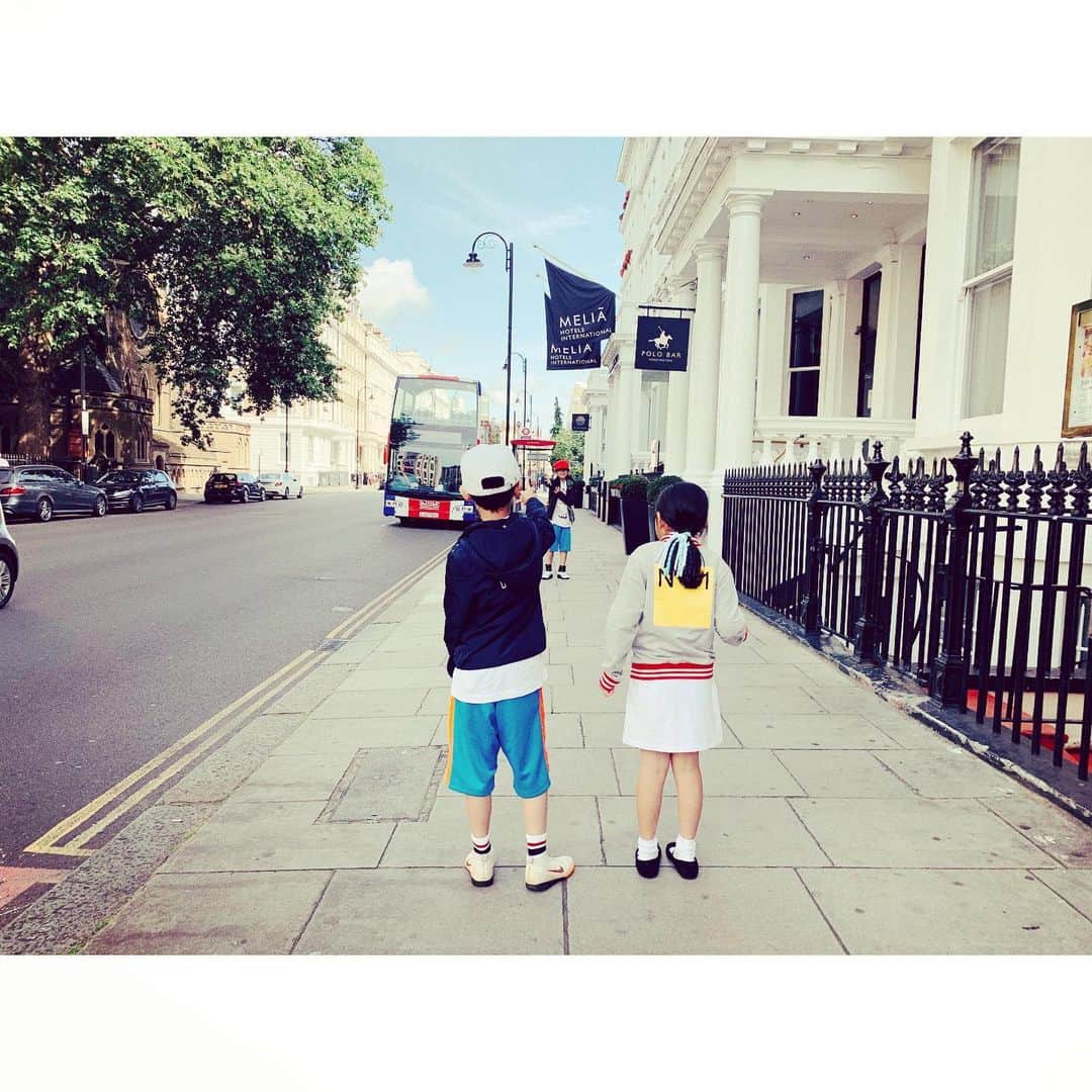 紗栄子さんのインスタグラム写真 - (紗栄子Instagram)「グリコ✊✌️✋で公園目指したら、なかなかたどり着けません。w #london」6月10日 19時11分 - saekoofficial