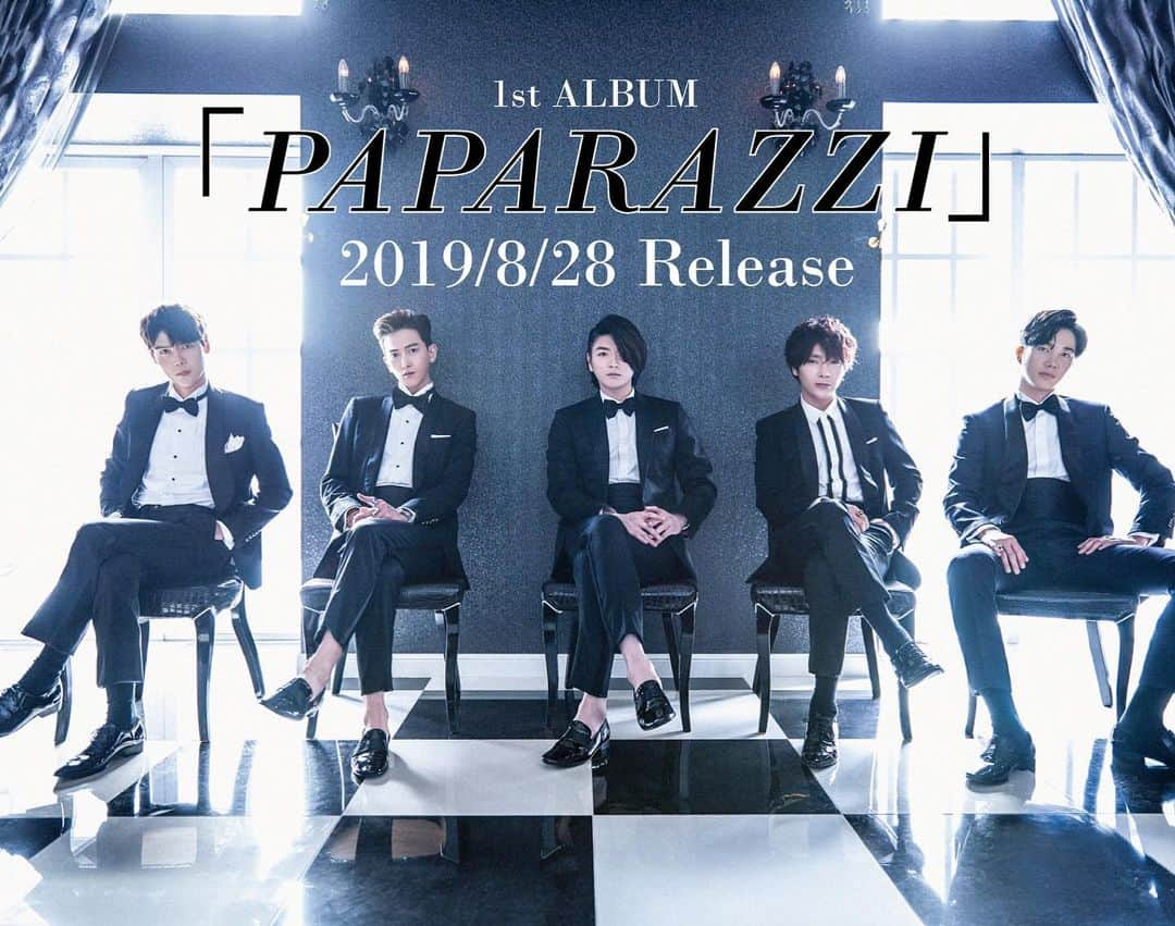 SUPERNOVAのインスタグラム：「#SUPERNOVA　#ALBUM　#PAPARAZZI　#8月28日発売 #ニュービジュアル解禁  ハッシュダグ #88ラッチ 是非使って下さい🤟🤟🤟 #流行らせる  #スパノバ #yoonhak#ユナク #sungje#ソンジェ #kwangsoo#グァンス #jihyuk#ジヒョク #geonil#ゴニル @doubleaa_official @funkygalaxy」