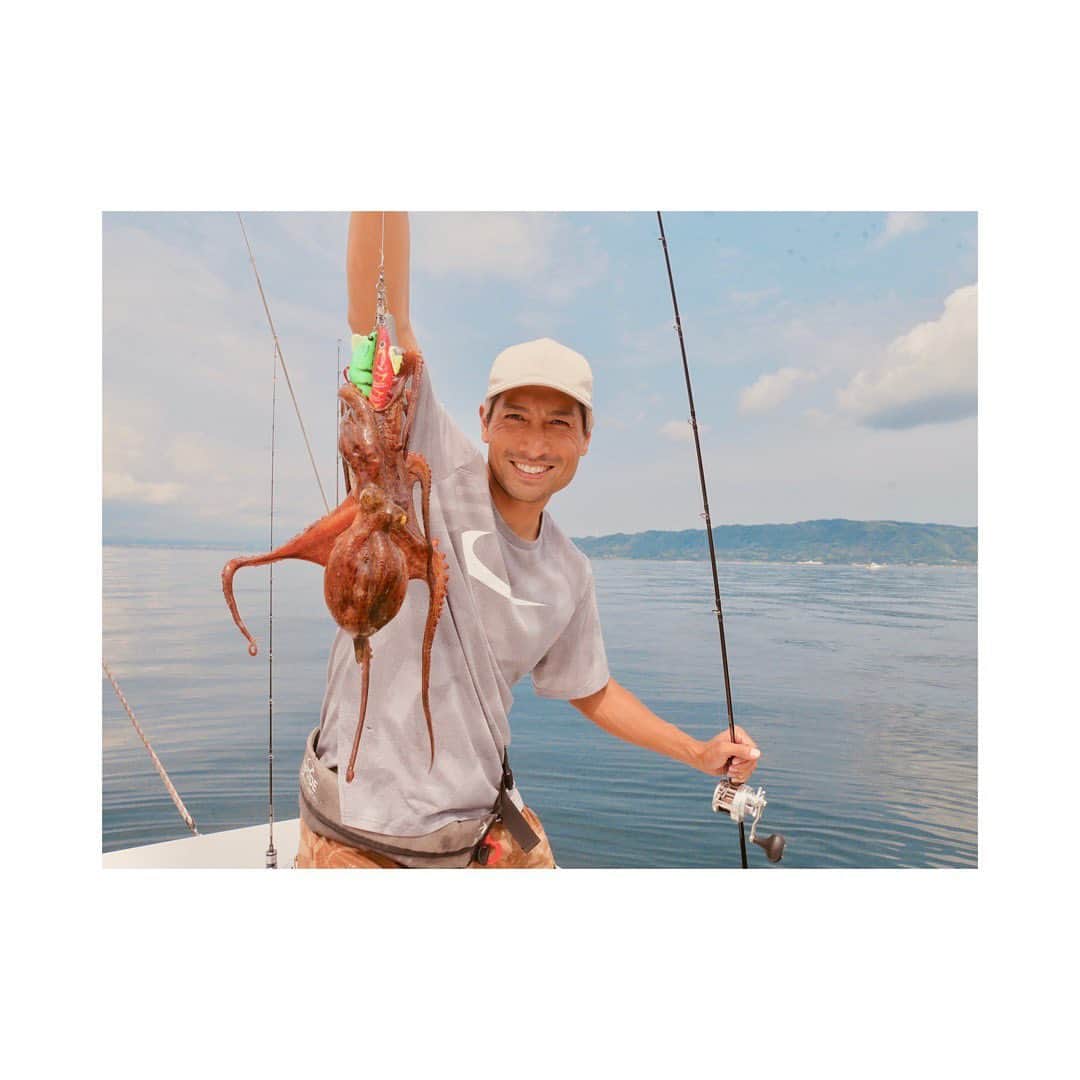田中順也さんのインスタグラム写真 - (田中順也Instagram)「大漁！大漁！ 鯛とタコ 何を釣るかより、誰と釣るか つまり最高」6月10日 20時09分 - junyatanaka18