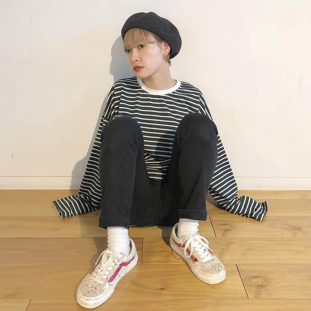 mahoさんのインスタグラム写真 - (mahoInstagram)「＊ 今日はシンプルです vansは style36のmarshmallow 韓国で買いました🇰🇷 . #ootd#fashion#メンズライク#古着好きな人と繋がりたい#古着#古着コーデ#おしゃれさんと繋がりたい#フリクロ#フルジョ#コーデ#コーディネート#instagood#outfit#instalike#coordinate#mensfashion#used#uniqlo#vans」6月10日 20時13分 - mhpht_