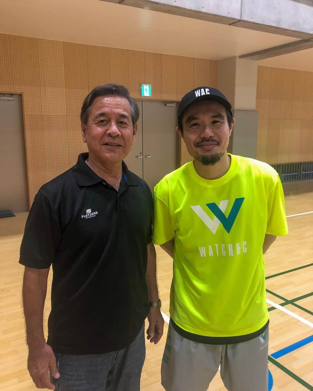 青木康平のインスタグラム：「Watch&C procamp2019 in OKINAWA🏝  DAY3 終了！ 今日は @elitusacademy 譲にも会えたし、安里先生にも会えてたし、安里先生の話は本当に為になる話ばかり。 有り難いです。 ずっと聞いていたかったです！ 来年は？？笑 @haleo_official からエネルギーが！！big感謝🙇 #watchandc#watchandcprocamp2019#栗野譲#安里先生#レジェンド」