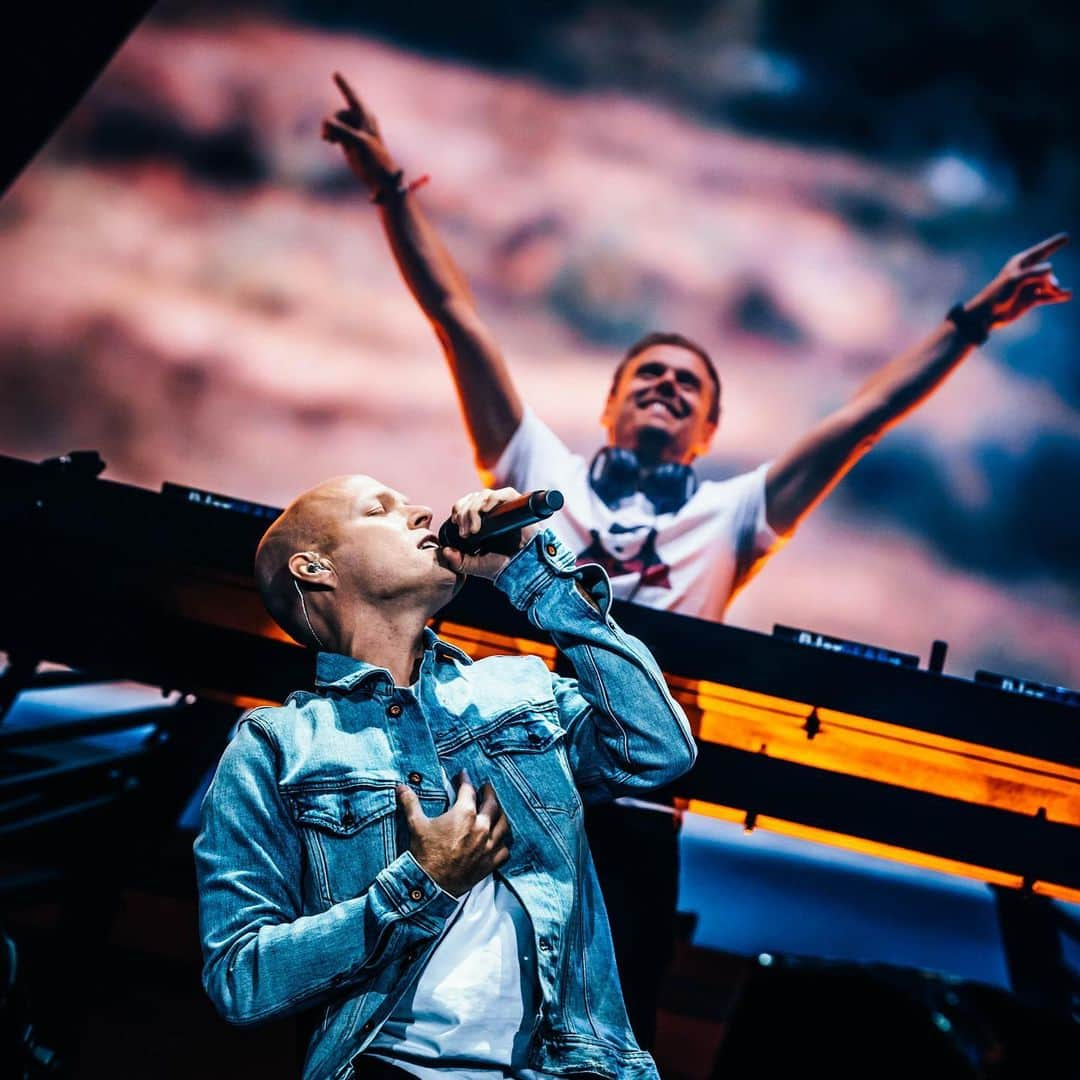 Armin Van Buurenさんのインスタグラム写真 - (Armin Van BuurenInstagram)「Such an honor to have played at the 50th anniversary of @pinkpopfest !! And being able to bring my friends 🙏🏻😉 Thank you all!! ❤️」6月10日 20時27分 - arminvanbuuren