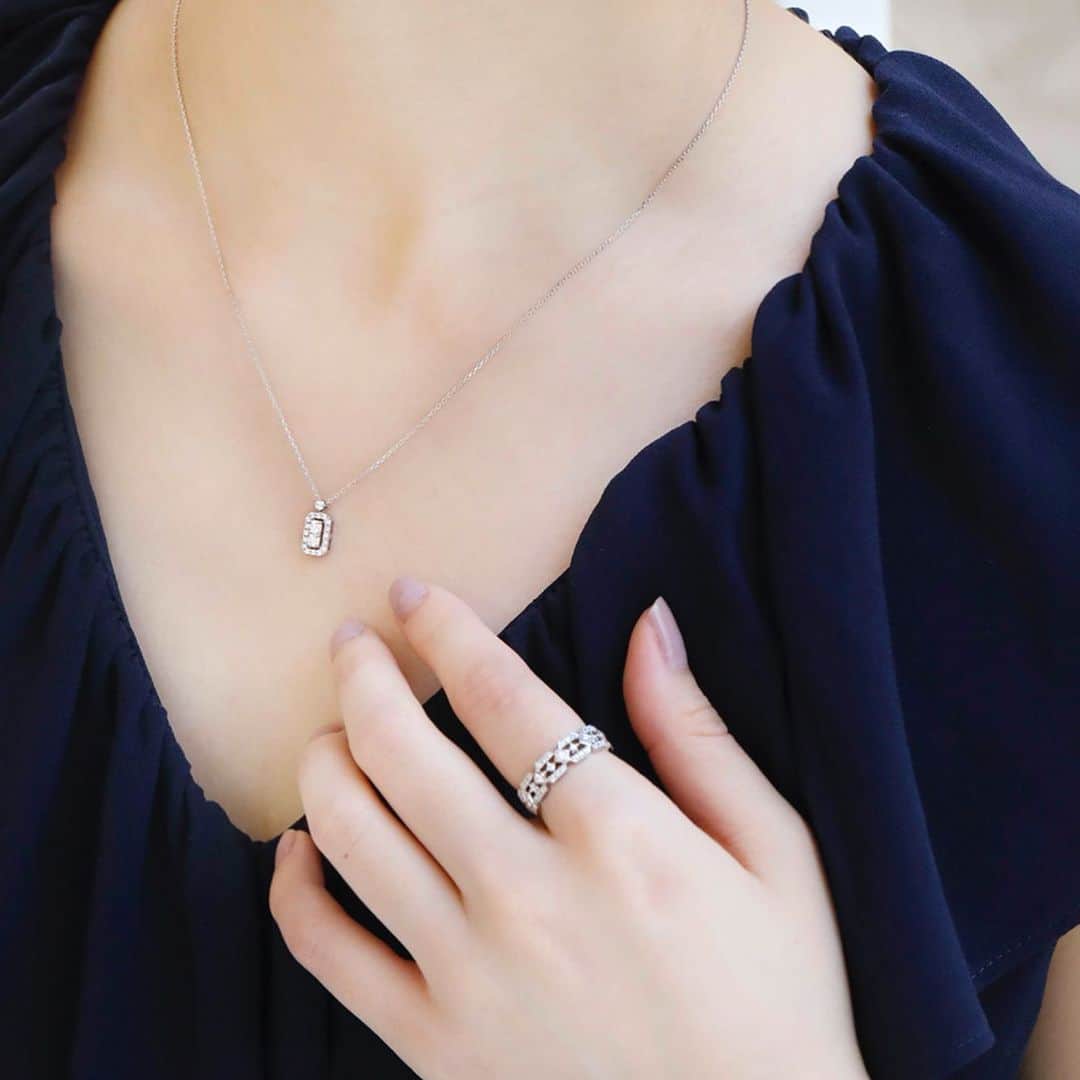 ヴァンドーム青山さんのインスタグラム写真 - (ヴァンドーム青山Instagram)「. 【 coordinate 】 上品でクラシカルな印象のジュエリーコーディネート。プラチナとダイヤモンドの上質な輝きが、エレガントな大人の女性を演出します。 . #diamond #ダイヤモンド #platinum #プラチナ #リング #ジュエリー #ring #necklace #ネックレス #newarrival #limitededition  #9月30日までのスペシャルプライス  #jewelry #accessory  #vendomeaoyama  #ヴァンドーム青山」6月10日 20時35分 - vendomeaoyama_official