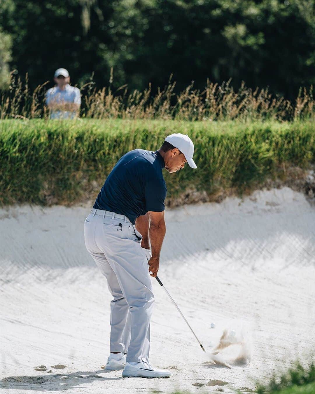 テーラーメイド ゴルフさんのインスタグラム写真 - (テーラーメイド ゴルフInstagram)「Tiger spent Monday morning getting reacquainted with an old friend. #TeamTaylorMade #USOpen」6月11日 6時40分 - taylormadegolf