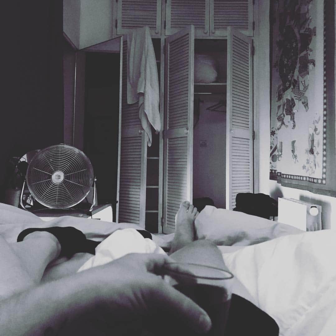 マイケル・グラント・テリーのインスタグラム：「Last night in #paris  Until I move here.」