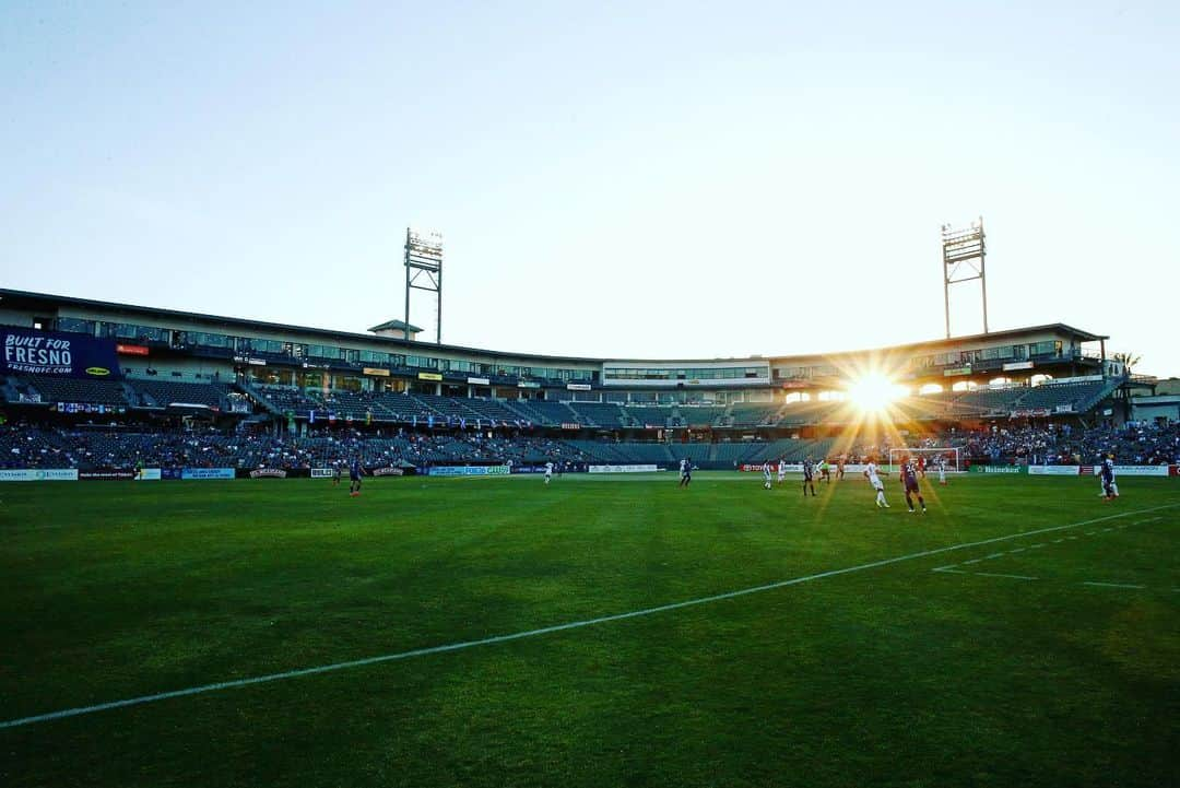 ロバート・アーンショウさんのインスタグラム写真 - (ロバート・アーンショウInstagram)「Chukchansi Park Our Office」6月11日 6時53分 - robertearnshaw