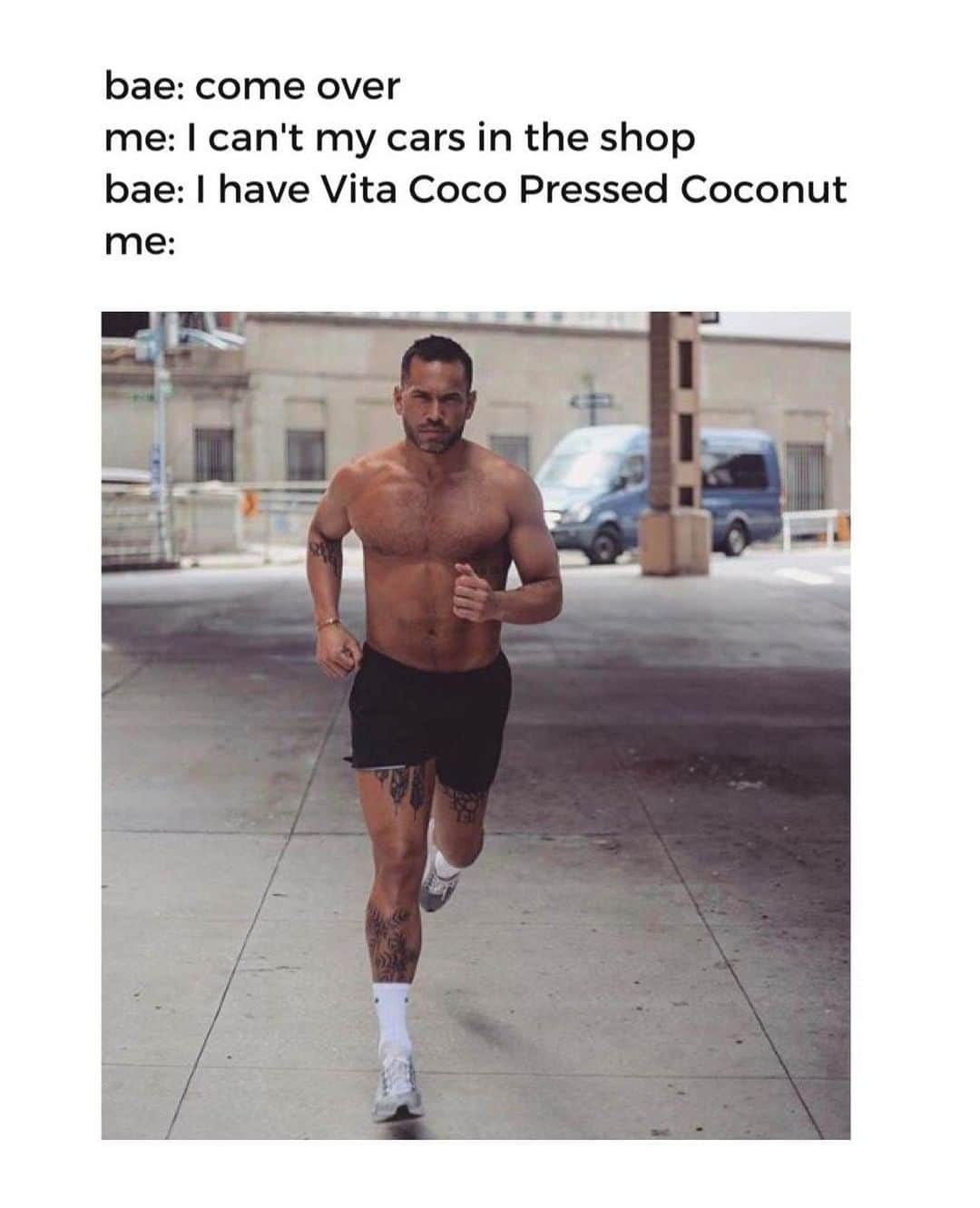 Vita Coco Coconut Waterのインスタグラム：「be right there」